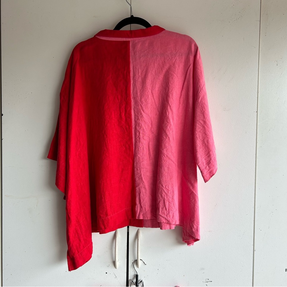 Colorblock Red and Pink Women's Shirt and Shorts Set - Picture 10 of 11